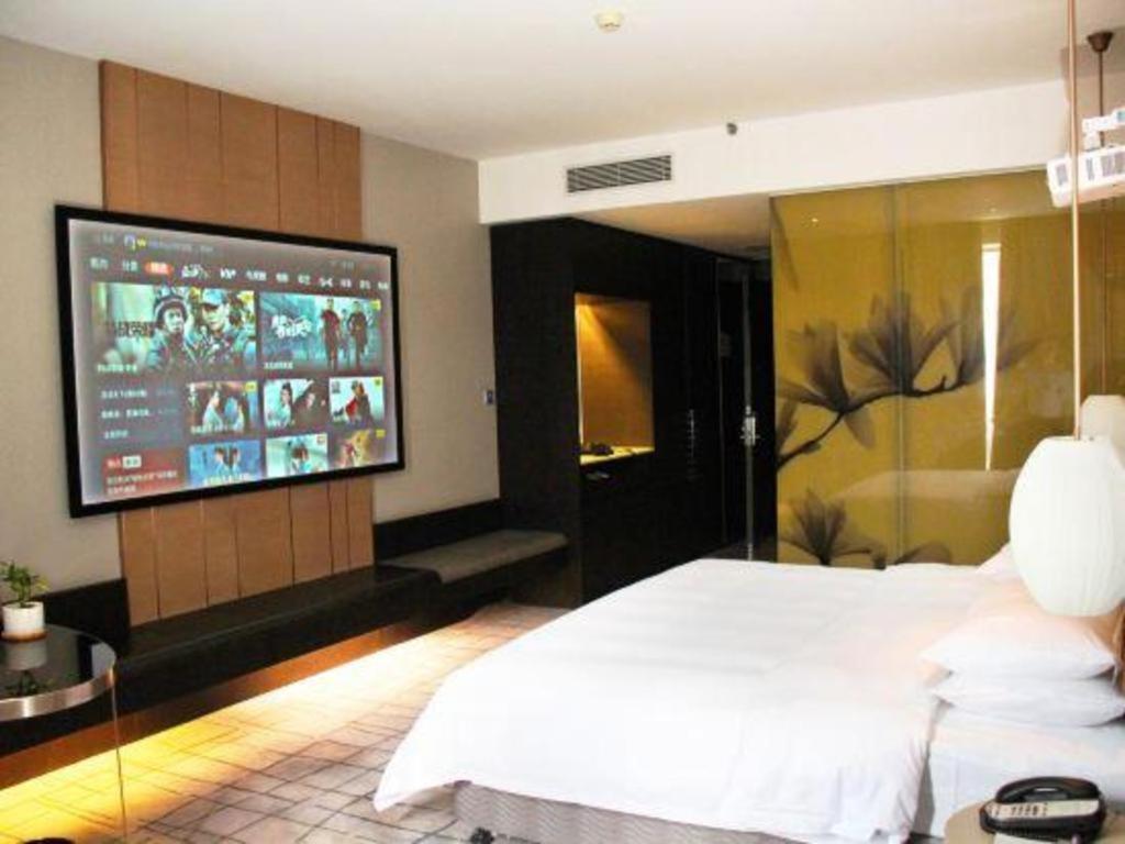 Maison New Century Hotel Dongguan Dongguan  Exterior photo