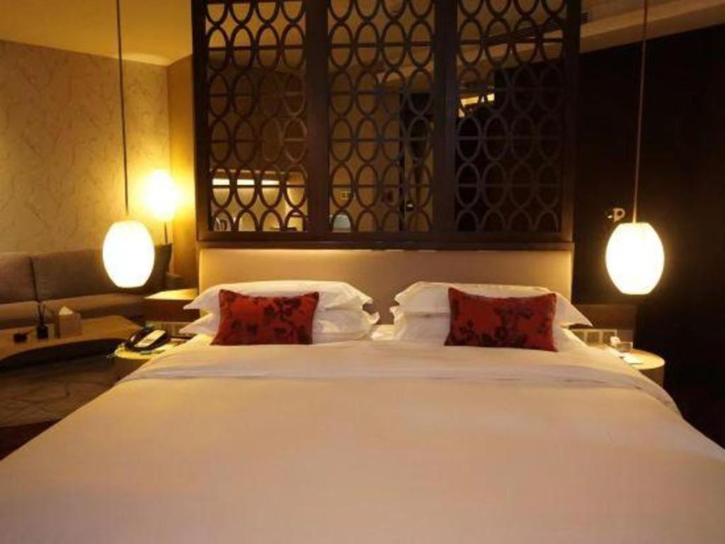 Maison New Century Hotel Dongguan Dongguan  Exterior photo