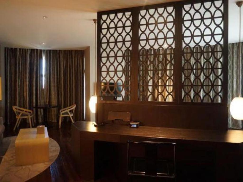 Maison New Century Hotel Dongguan Dongguan  Exterior photo