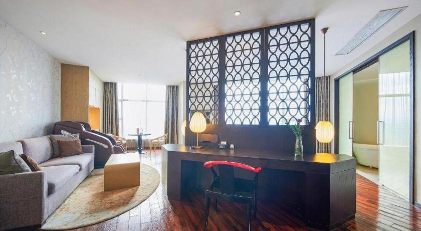 Maison New Century Hotel Dongguan Dongguan  Exterior photo